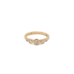Betty - Diamond Ring
