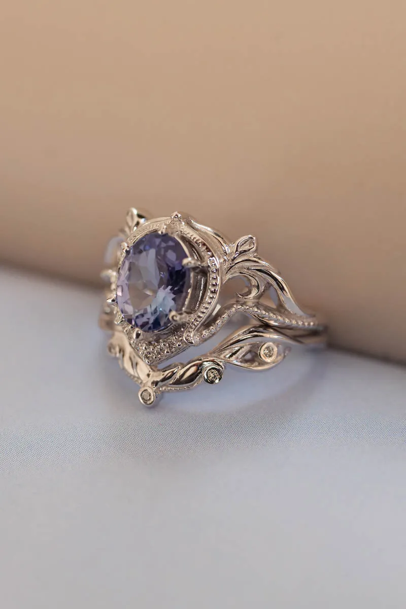 Bridal ring set with lavender tanzanite & diamonds / Lida oval