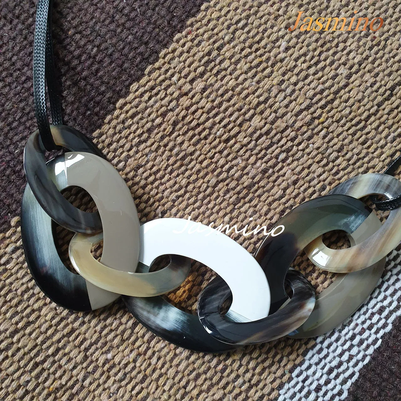 Natural and Stunning Handmade Necklace J17788, Enhanced value for Women