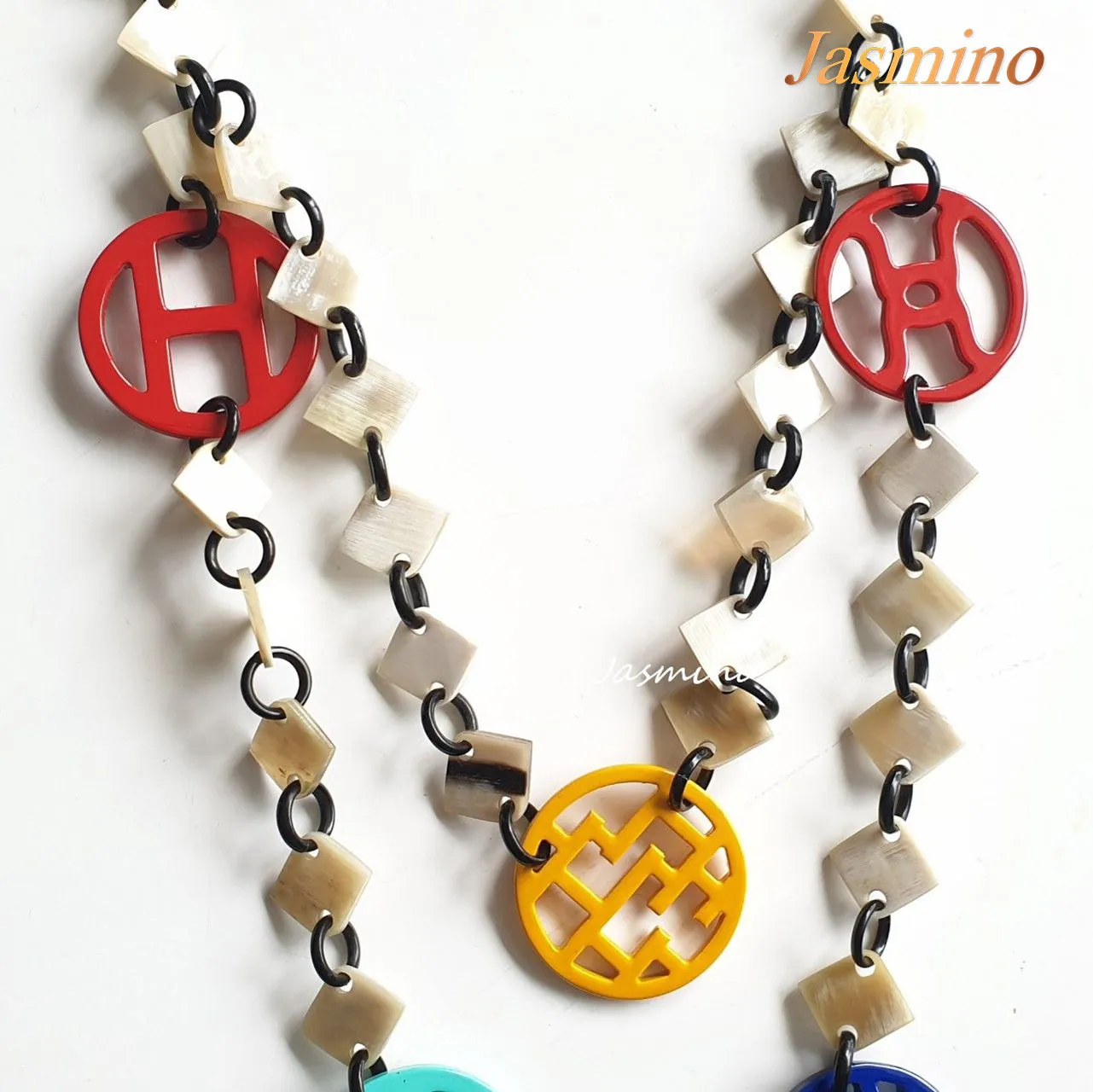 Stunning Trendy and Colorful Necklace J17442, Made by Buffalo Horn and Lacquer