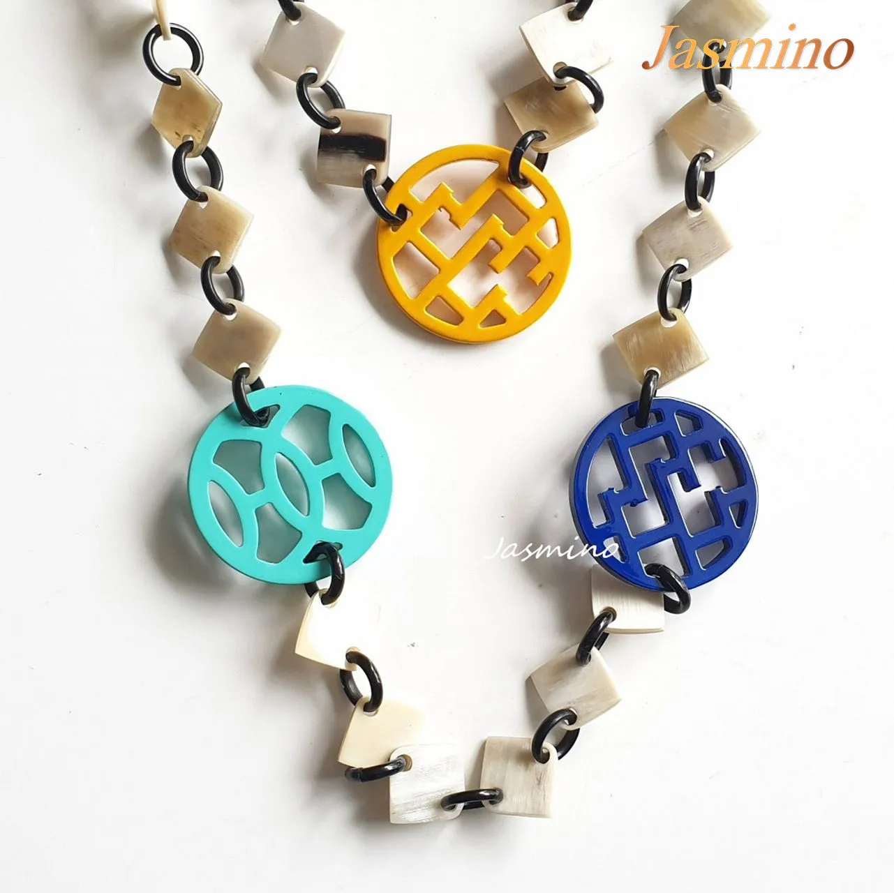 Stunning Trendy and Colorful Necklace J17442, Made by Buffalo Horn and Lacquer