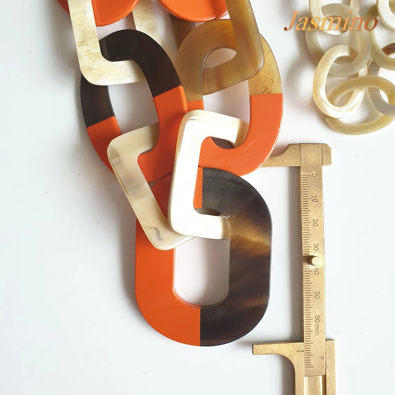 Trendy Handmade Necklace J17505, Source as Natural Buffalo Horn and Lacquer