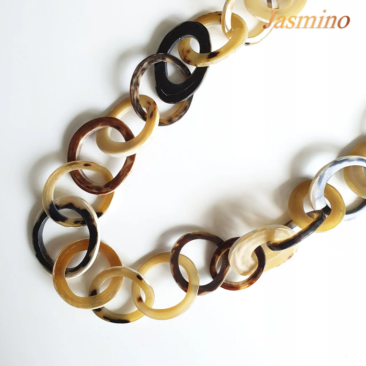 Trendy Handmade Necklace J17633, Made by Horn and Lacquer